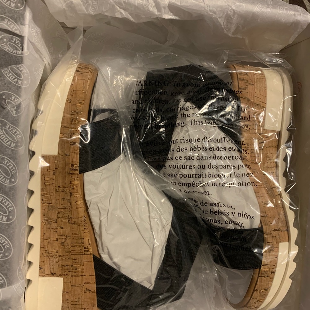NIB Steve Madden Elba wedge sandals 6.5